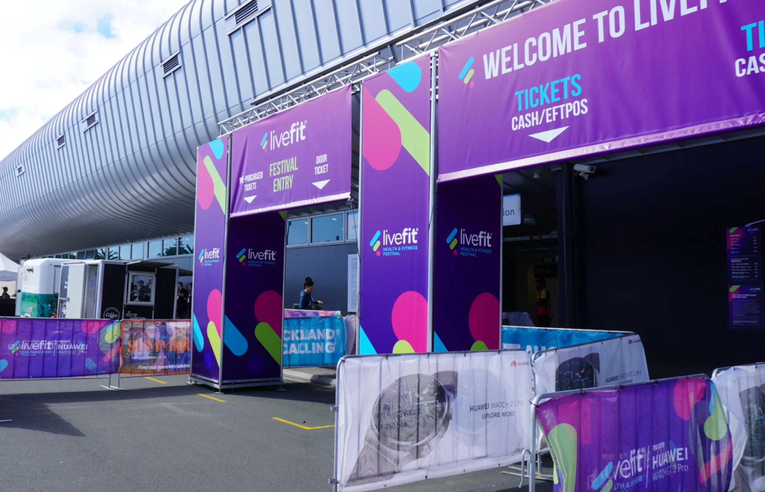 branding livefit event signage